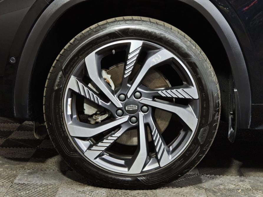 Geely Monjaro I Москва  - изображение 9