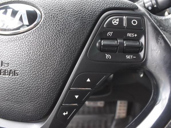Kia Ceed II с пробегом 2013 года, цена 925 000 рублей, 215747 км, универсал, Автокод Объявления