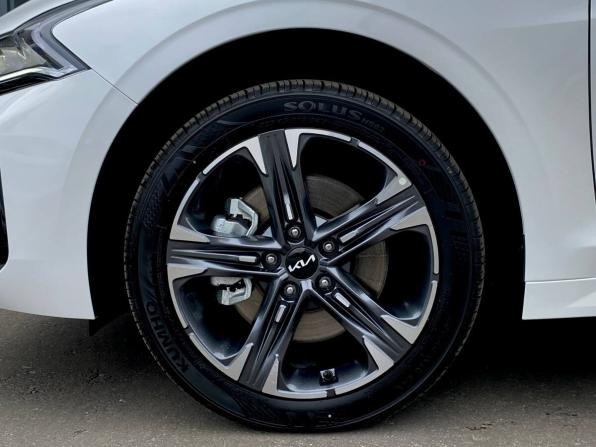 Новый Kia K5 III 2025 года, цена 4 372 300 рублей, седан, Автокод Объявления
