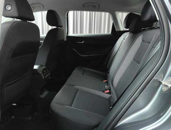 Skoda Karoq I с пробегом 2021 года, цена 2 373 000 рублей, 41987 км, внедорожник, Автокод Объявления