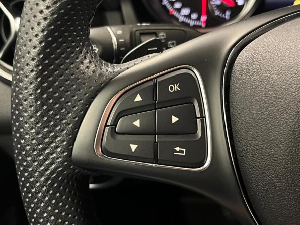 Mercedes-Benz GLA I (X156) Рестайлинг с пробегом 2019 года, цена 2 968 000 рублей, 14554 км, внедорожник, Автокод Объявления