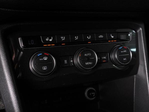 Volkswagen Tiguan II с пробегом 2017 года, цена 1 979 000 рублей, 224011 км, внедорожник, Автокод Объявления