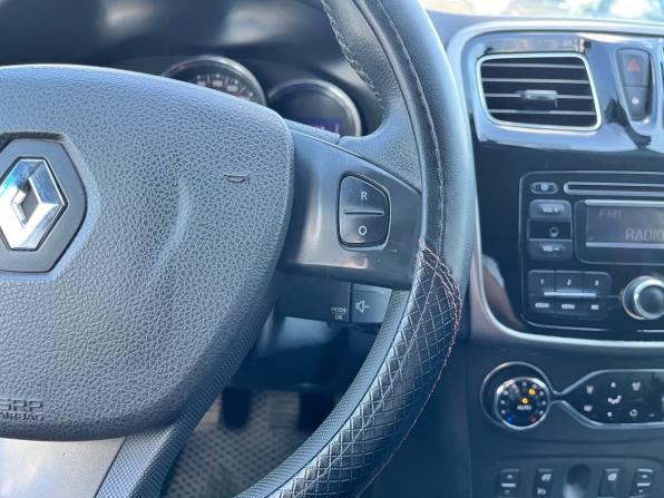 Renault Sandero II с пробегом 2016 года, цена 950 000 рублей, 125880 км, хэтчбек, Автокод Объявления
