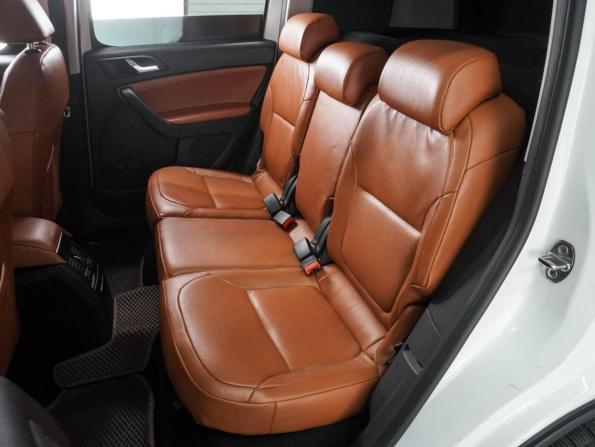 Skoda Yeti I Рестайлинг с пробегом 2015 года, цена 1 344 000 рублей, 142160 км, внедорожник, Автокод Объявления