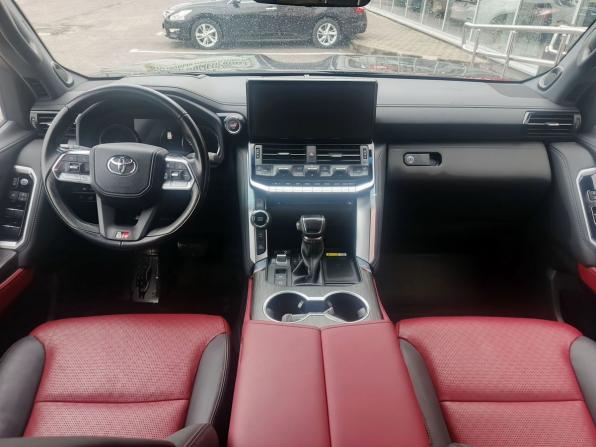 Toyota Land Cruiser 300 Series с пробегом 2022 года, цена 12 100 000 рублей, 36200 км, внедорожник, Автокод Объявления