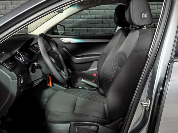 Skoda Octavia III (A7) Рестайлинг с пробегом 2017 года, цена 1 580 000 рублей, 97393 км, лифтбек, Автокод Объявления