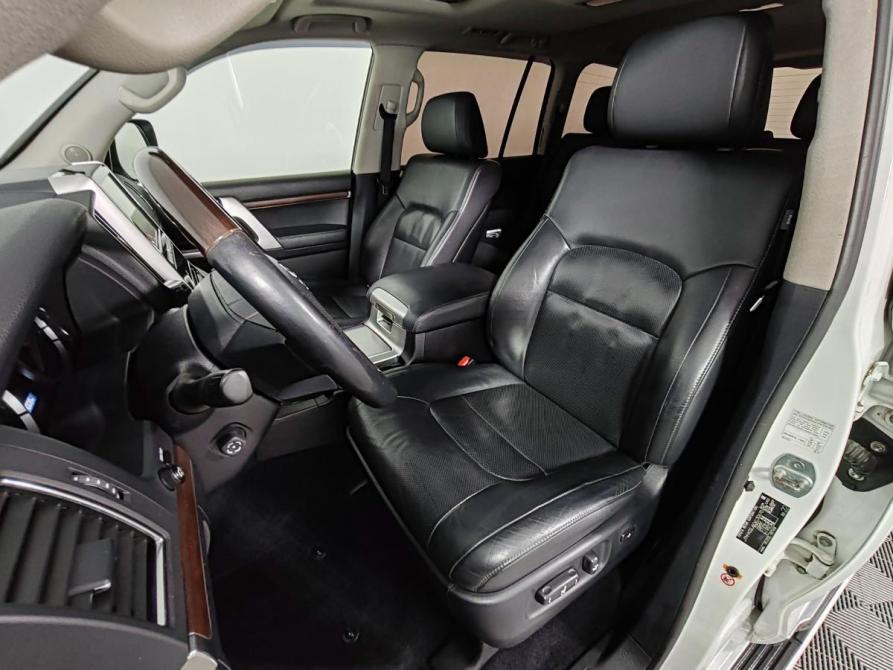 Toyota Land Cruiser 200 Series Рестайлинг 2 Москва  - изображение 20