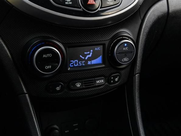 Hyundai Solaris I Рестайлинг с пробегом 2016 года, цена 999 000 рублей, 184660 км, седан, Автокод Объявления