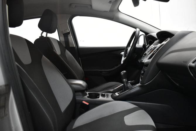 Ford Focus III с пробегом 2012 года, цена 570 000 рублей, 300241 км, хэтчбек, Автокод Объявления