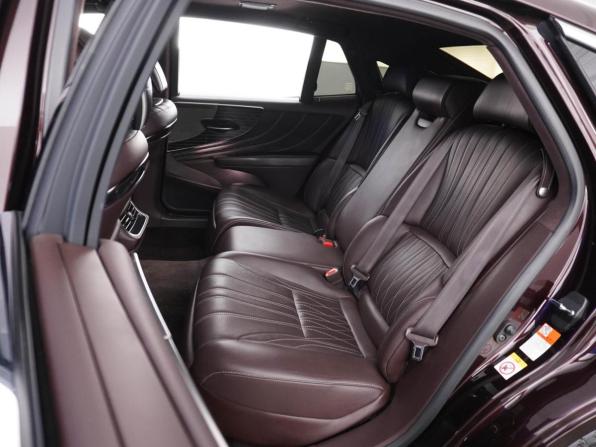 Lexus LS V с пробегом 2018 года, цена 4 499 999 рублей, 124503 км, седан, Автокод Объявления