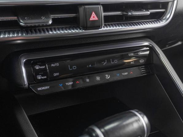 Kia K5 III с пробегом 2020 года, цена 2 345 000 рублей, 119863 км, седан, Автокод Объявления