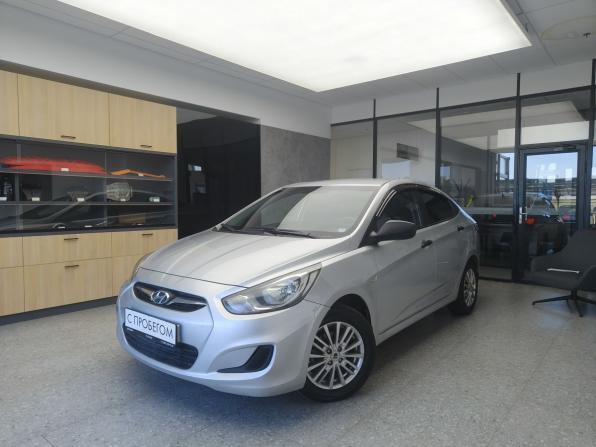 Hyundai Solaris I с пробегом 2013 года, цена 610 000 рублей, 136000 км, седан, Автокод Объявления