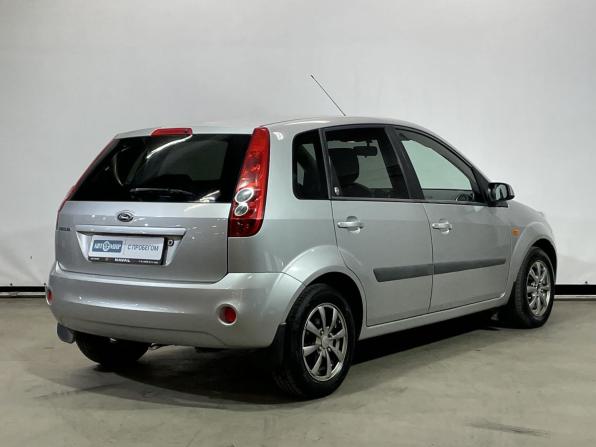 Ford Fiesta Mk5 с пробегом 2007 года, цена 415 000 рублей, 114450 км, хэтчбек, Автокод Объявления