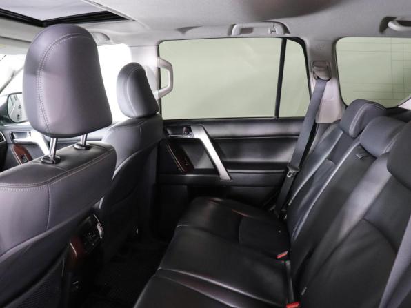 Toyota Land Cruiser Prado 150 Series Рестайлинг 1 с пробегом 2013 года, цена 3 597 000 рублей, 188100 км, внедорожник, Автокод Объявления