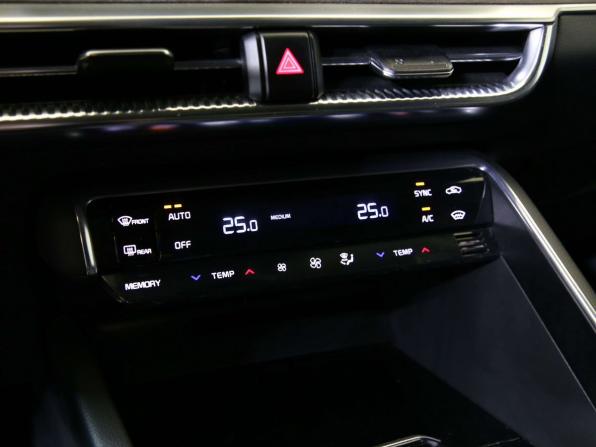 Kia K5 III с пробегом 2021 года, цена 2 275 000 рублей, 78384 км, седан, Автокод Объявления