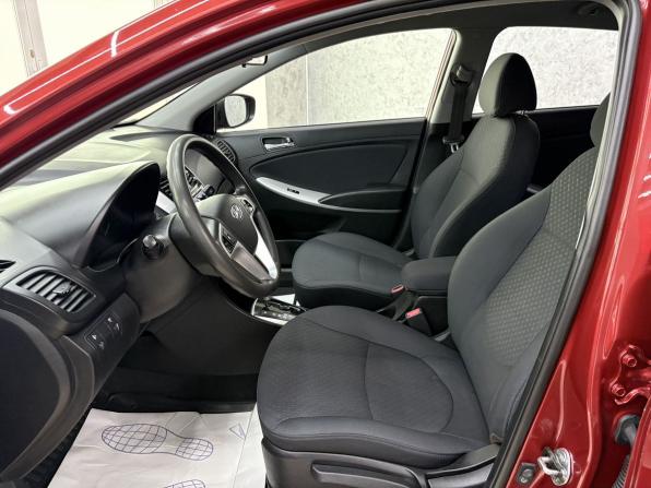 Hyundai Solaris I с пробегом 2013 года, цена 965 000 рублей, 145001 км, хэтчбек, Автокод Объявления