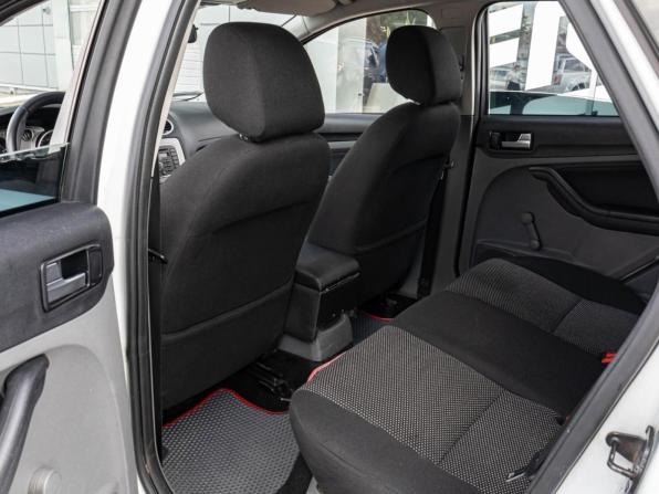 Ford Focus II Рестайлинг с пробегом 2011 года, цена 770 000 рублей, 198737 км, хэтчбек, Автокод Объявления