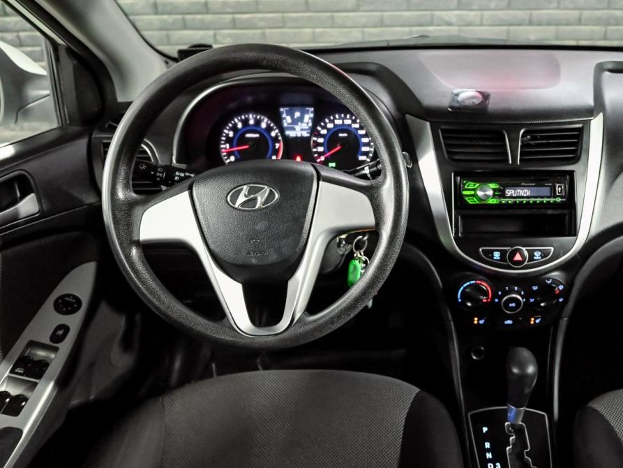Hyundai Solaris I Екатеринбург  - изображение 10