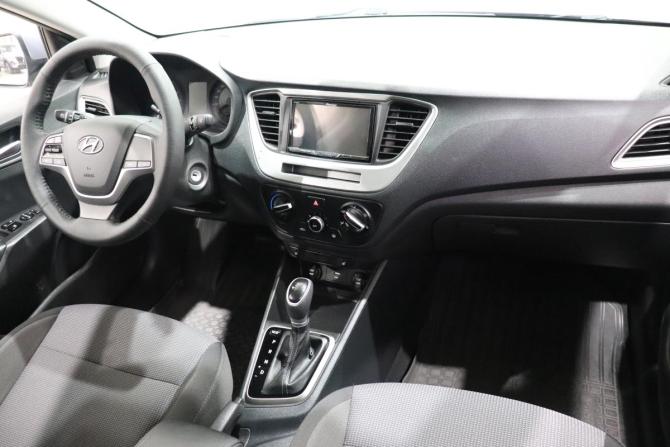 Hyundai Solaris II Рестайлинг с пробегом 2020 года, цена 1 375 000 рублей, 53425 км, седан, Автокод Объявления
