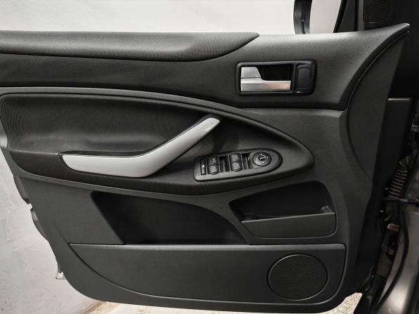 Ford Kuga I с пробегом 2012 года, цена 1 179 000 рублей, 133400 км, внедорожник, Автокод Объявления