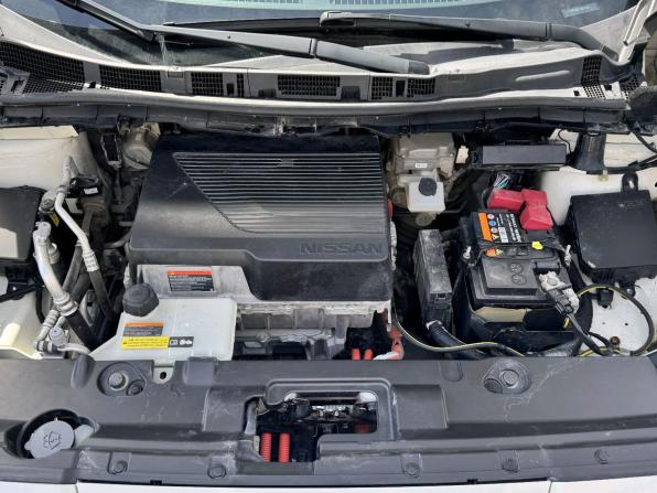 Nissan Leaf II (ZE1) с пробегом 2020 года, цена 2 550 000 рублей, 29900 км, хэтчбек, Автокод Объявления