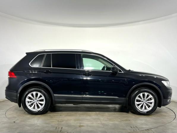 Volkswagen Tiguan II с пробегом 2018 года, цена 2 422 000 рублей, 157971 км, внедорожник, Автокод Объявления