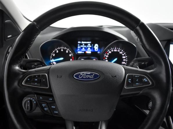 Ford Kuga II Рестайлинг с пробегом 2017 года, цена 1 790 000 рублей, 80499 км, внедорожник, Автокод Объявления