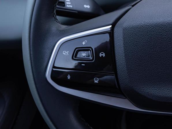 Changan Lamore с пробегом 2023 года, цена 2 080 000 рублей, 17149 км, седан, Автокод Объявления