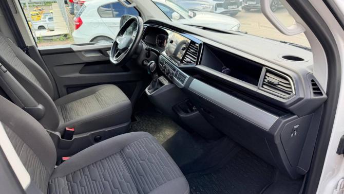 Volkswagen Multivan T6 Рестайлинг с пробегом 2021 года, цена 6 990 000 рублей, 75900 км, минивэн, Автокод Объявления