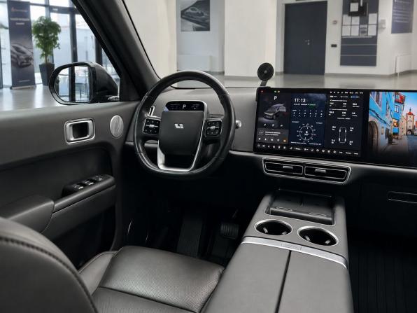 Li Auto (Lixiang) L9 I Рестайлинг с пробегом 2024 года, цена 5 799 000 рублей, 92501 км, внедорожник, Автокод Объявления