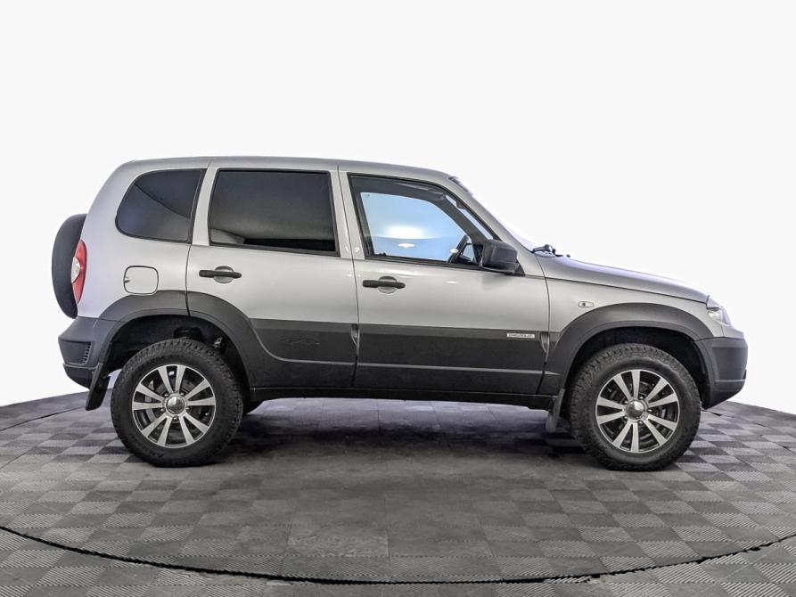 Chevrolet Niva I Рестайлинг Москва  - изображение 4