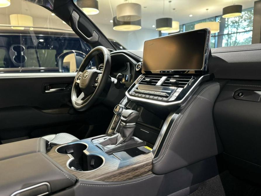 Toyota Land Cruiser 300 Series Москва  - изображение 15