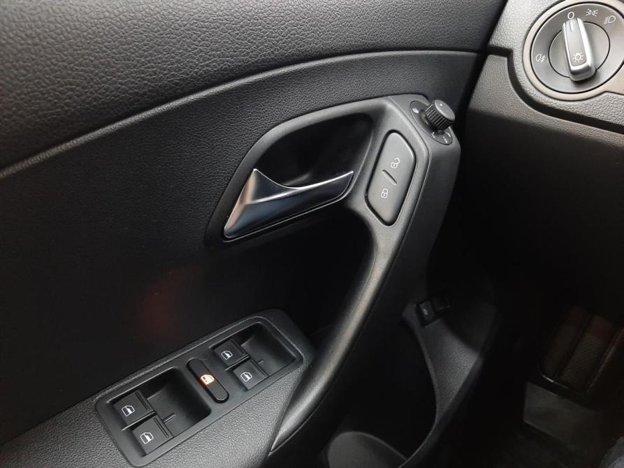Volkswagen Polo V Рестайлинг Москва  - изображение 19