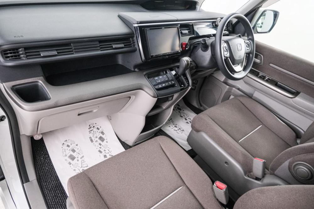 Honda Stepwgn V Красноярск  - изображение 12