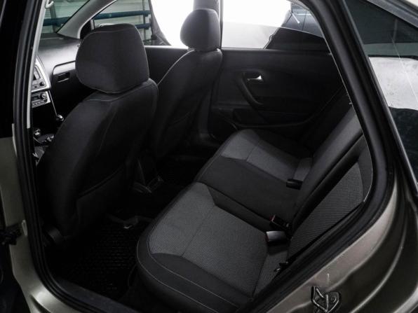 Volkswagen Polo V Рестайлинг с пробегом 2016 года, цена 1 039 000 рублей, 113631 км, седан, Автокод Объявления
