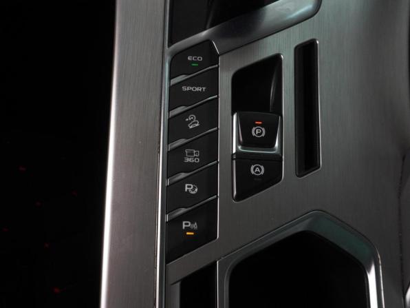 Geely Coolray I с пробегом 2021 года, цена 1 739 000 рублей, 99431 км, внедорожник, Автокод Объявления