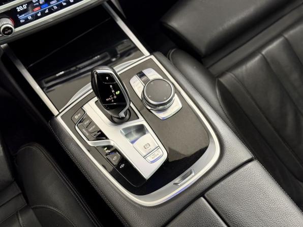 BMW 7 серии VI (G11/G12) Рестайлинг с пробегом 2020 года, цена 5 890 000 рублей, 95388 км, седан, Автокод Объявления
