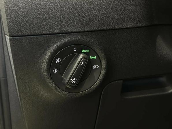 Skoda Karoq I с пробегом 2020 года, цена 2 070 000 рублей, 104873 км, внедорожник, Автокод Объявления