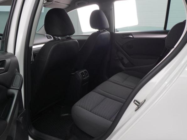 Volkswagen Golf VI с пробегом 2011 года, цена 699 000 рублей, 205033 км, хэтчбек, Автокод Объявления