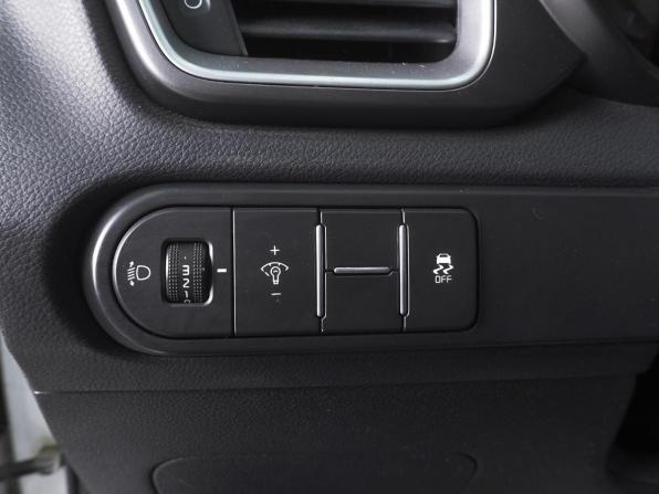 Kia Ceed III с пробегом 2019 года, цена 1 599 000 рублей, 97490 км, хэтчбек, Автокод Объявления