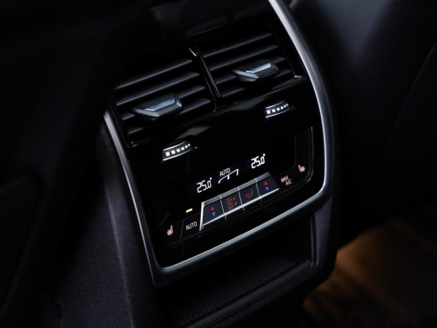 BMW X6 III (G06) Санкт-Петербург  - изображение 26