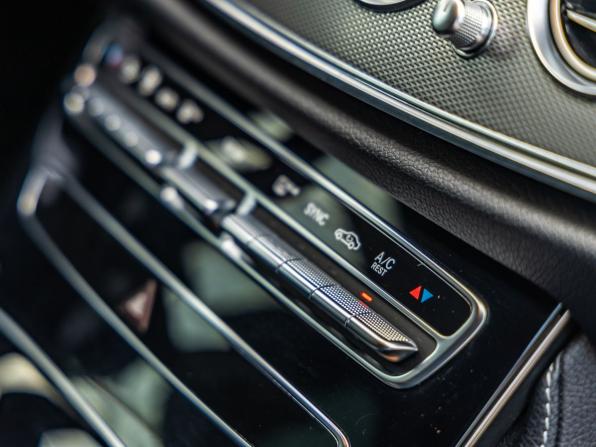 Mercedes-Benz E-Класс V (W213 S213 C238) с пробегом 2016 года, цена 2 258 000 рублей, 266617 км, седан, Автокод Объявления