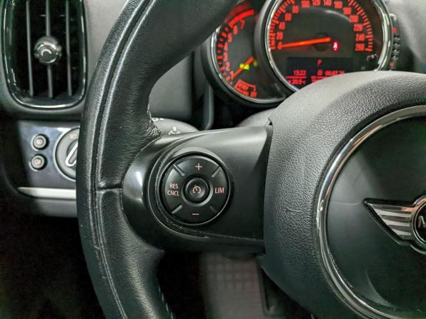 Mini Countryman II с пробегом 2017 года, цена 2 490 000 рублей, 79974 км, внедорожник, Автокод Объявления