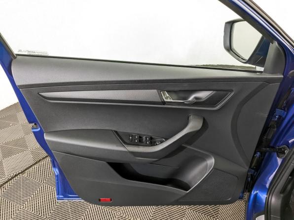 Skoda Karoq I с пробегом 2021 года, цена 2 595 000 рублей, 69767 км, внедорожник, Автокод Объявления