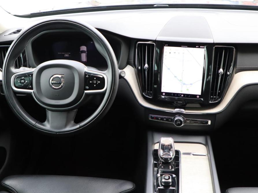 Volvo XC60 II Рестайлинг Санкт-Петербург  - изображение 12