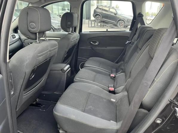 Renault Scenic III с пробегом 2009 года, цена 650 000 рублей, 222196 км, минивэн, Автокод Объявления