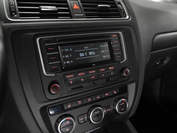 Volkswagen Jetta VI с пробегом 2014 года, цена 945 000 рублей, 252549 км, седан, Автокод Объявления