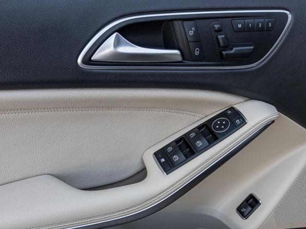 Mercedes-Benz GLA I (X156) с пробегом 2015 года, цена 2 186 000 рублей, 136000 км, внедорожник, Автокод Объявления