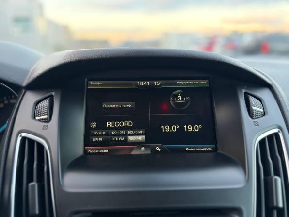 Ford Focus III Рестайлинг с пробегом 2015 года, цена 875 000 рублей, 198000 км, универсал, Автокод Объявления