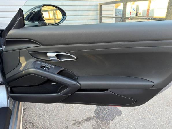 Porsche Boxster IV 718 (982) с пробегом 2019 года, цена 7 990 000 рублей, 15699 км, родстер, Автокод Объявления